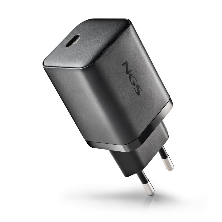 Cargador Usb Gan Ngs Bud65w-l 65w 1xusb-c Pd Pps Diseño Compacto Con Cable Trenzado Y 5 Tips Negro