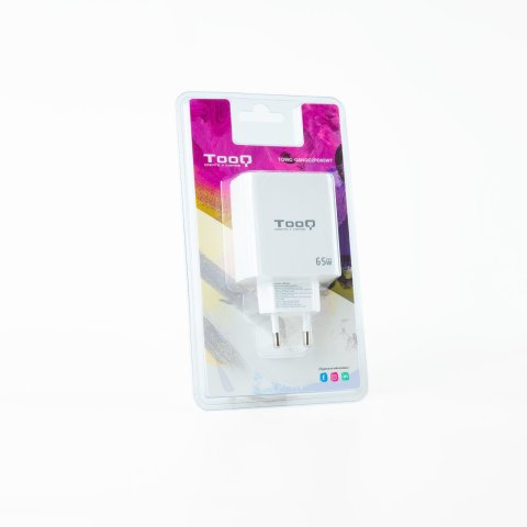 Cargador De Pared Tooq Tqwc-ganqc2pd65wt 2usb-c Pd + Usb-a Qc 65w Blanco