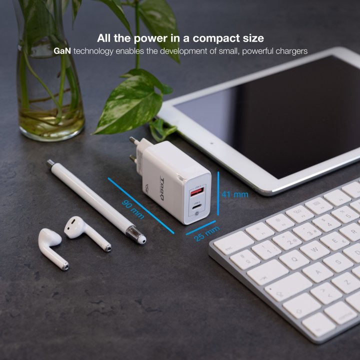 Cargador De Pared Tooq Tqwc-ganqcpd45wt Usb-c Pd + Usb-a Qc 45w Blanco