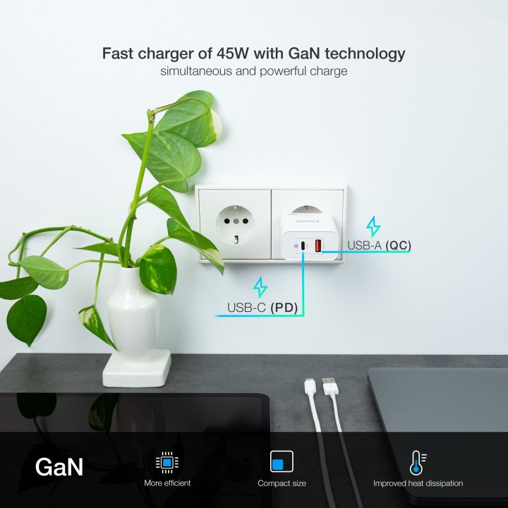Cargador De Pared Tooq Tqwc-ganqcpd45wt Usb-c Pd + Usb-a Qc 45w Blanco