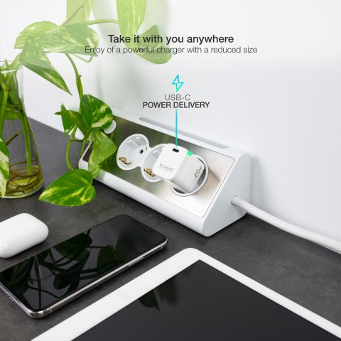 Cargador De Pared Tooq Tqwc-pd20wt Usb-c Pd 20w Blanco