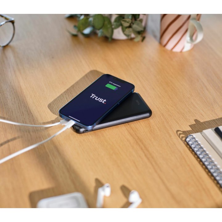 Powerbank Universal Trust 24879 Redoh 10000mah Color Negro 18w Carga Rapida 2xusb-c 1xusb-a