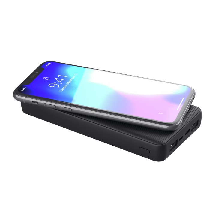 Powerbank Universal Trust 24676 Primo 20000mah Color Negro Input Micro Usb Y Usb-c Out 2 Usb-a 1 Usb