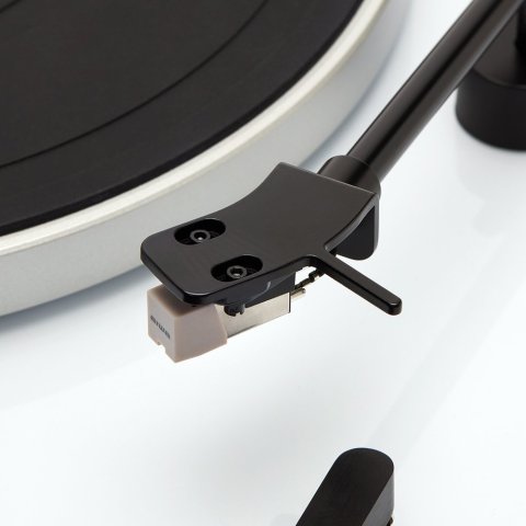 Tocadiscos Bluetooth Aiwa Apx-680bt Black Alta Precision Bt 5.0 Plato De Metal 27.5cm Tres Velocidades 33, 1 3 ,45 Rpm Lector