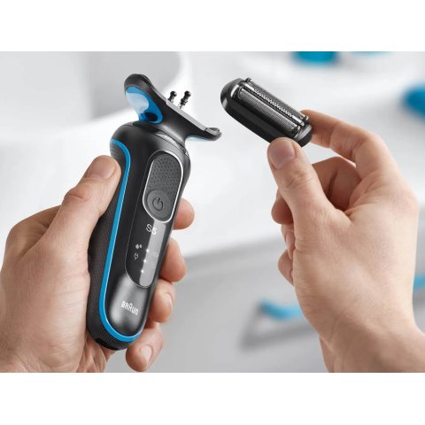 Afeitadora Braun Serie 5 50m1000s 3 Laminas Flexibles Easyclean Bateria De Litio 50min Carga Rapida 