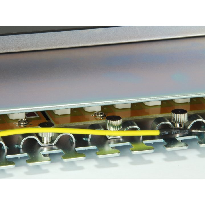 Patch Panel 24 Puertos Categoria 6a 1u Color Negro 326625