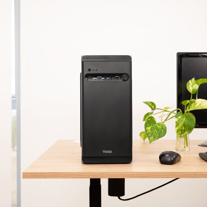 Caja Microatx Tooq Tqc-4702-sp Dodeka Gpu Max 250mm 3x2.5 2x3.5 Usb-c F.a Atx 500w Color Negro