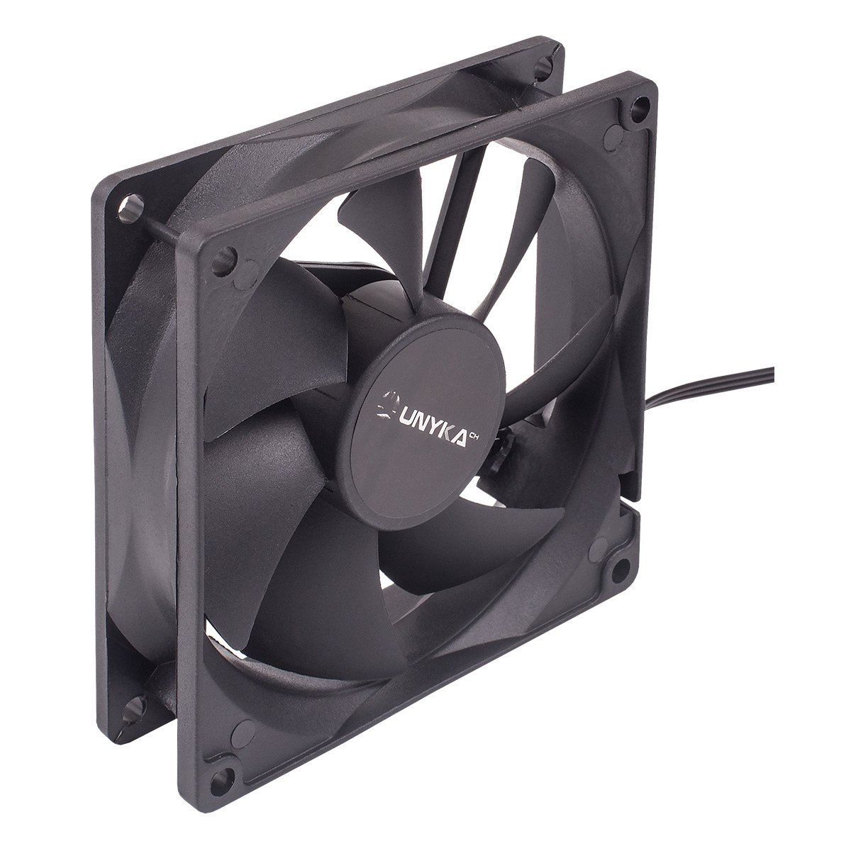 Ventilador Interno Unyka 90mm Color Negro 7 Aspas — vista detalle 2