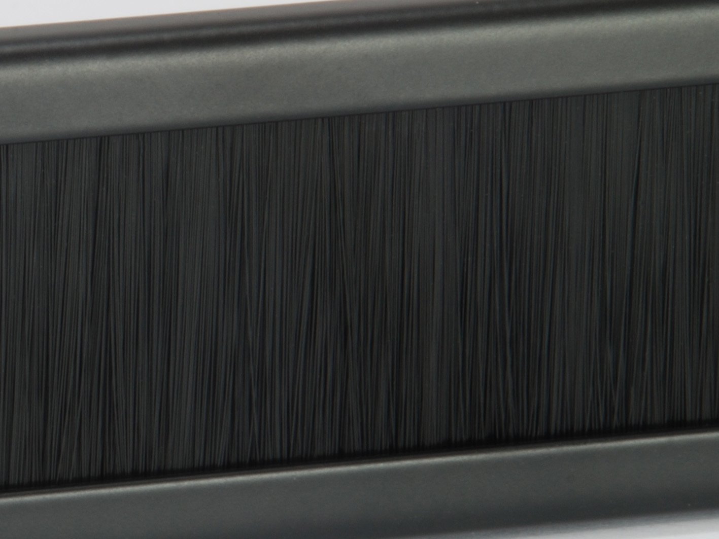 EQUIP Panel Pasacables 1U — Cepillo y barra soporte Rack 19 4