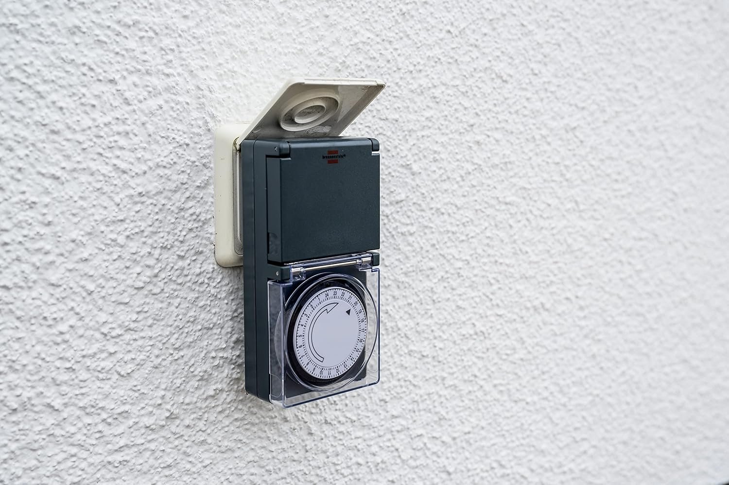 BRENNENSTUHL MZ-44 — Temporizador exterior 24h IP44 2