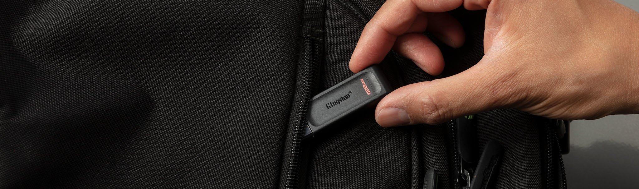 Kingston DataTraveler 70 — 128GB USB-C 3.2 7