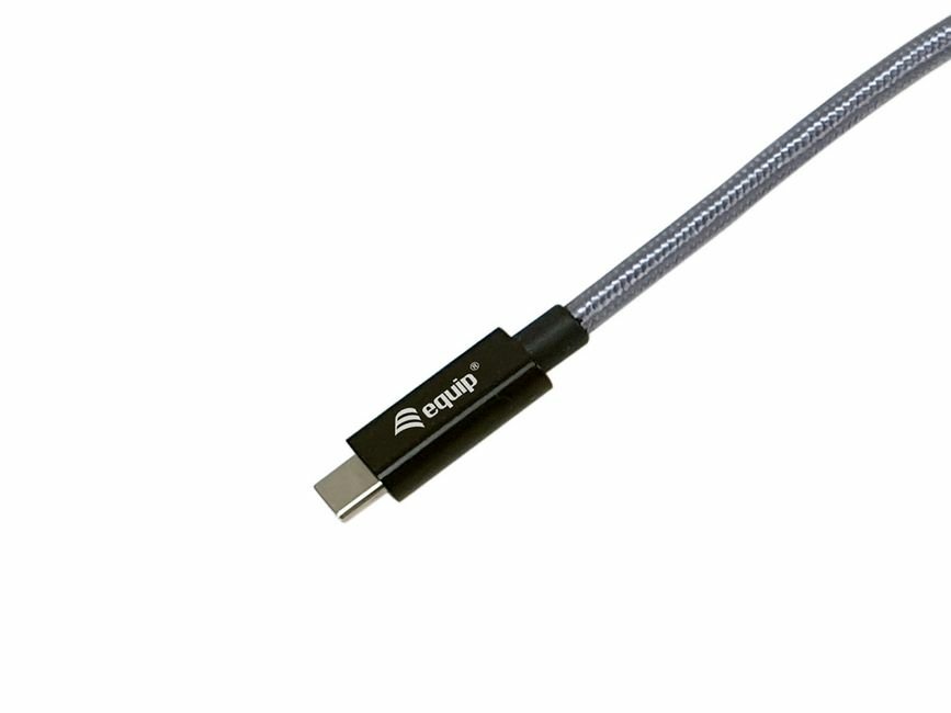 EQUIP 128421 — Cable USB-C acodado 1m, 240W, 20 Gbps 3