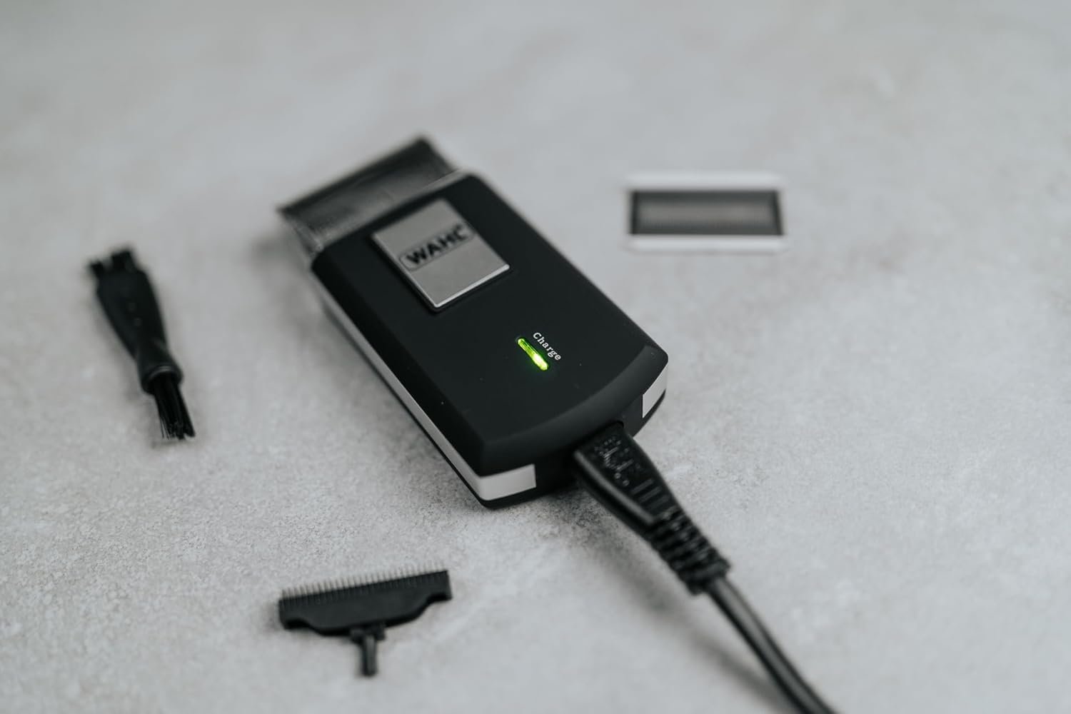 Wahl 3615-1016 — Afeitadora compacta recargable con estuche de viaje 6